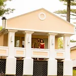 Paradise Stream Resort